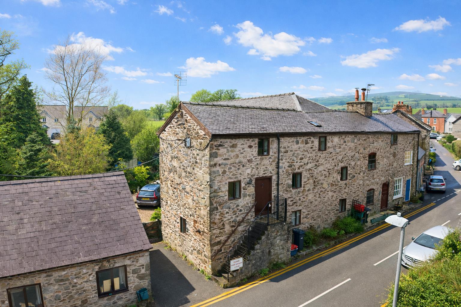 3 Malthouse Cottages , Oswestry, SY10 7QB For Sale